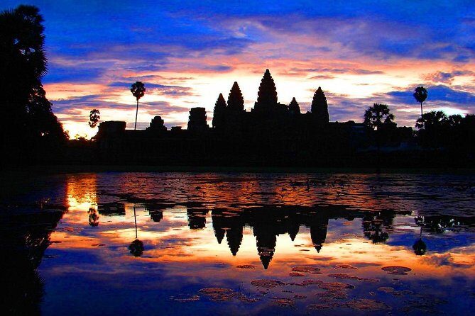 One Day tour with sunrise in car with A/C or Van & Guide. - The Guide: Knowledge Meets Personal Touch
