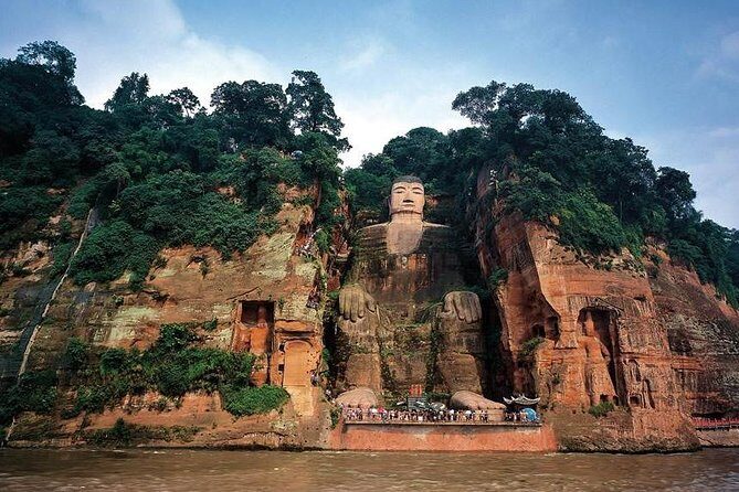 One Day Trip to Chengdu Panda Base and Leshan Buddha Tour - Introduction