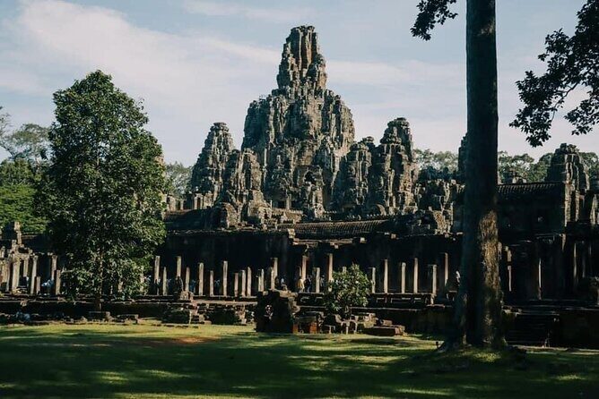 One Full Day Private tour of Angkor Wat, Ta Prohm, Angkor Thom & Banteay Srie - FAQs