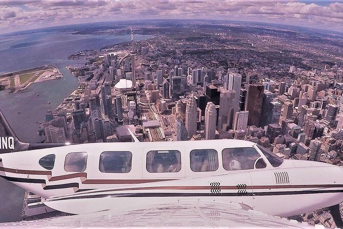 One hour Aerial Tour of Toronto and Niagara Falls with iflyTOTO - What You Can Expect on Your Flight