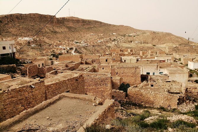 One night under the tent: Tataouine - Chenini - Ksar Ghilane - Matmata - Who Will Love This Tour?