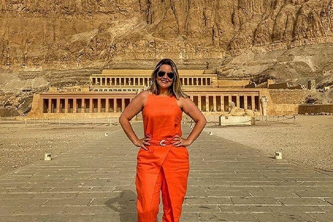 One Package Sunrise Hot Air Balloon Ride in Luxor and West Bank Private Tour - Experiencing Luxor from the Sky: The Hot Air Balloon Ride