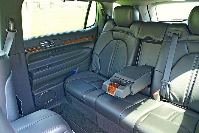 One-Way Private ORD Airport Meet and Greet Transfer by Sedan - Authentic Experiences Shared in Reviews
