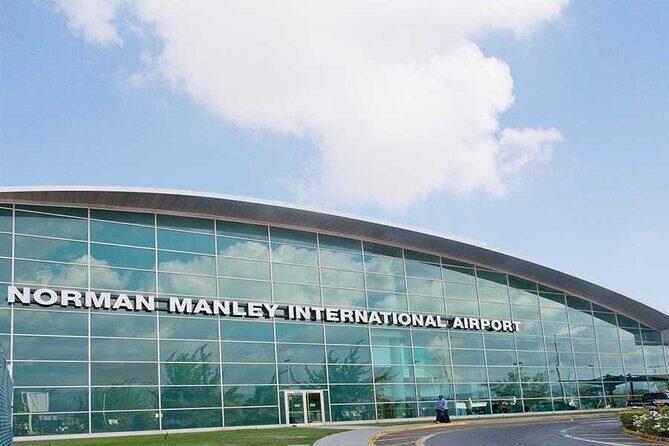 One way Private transfer from Airport to Resorts - Who Is This Service Best For?