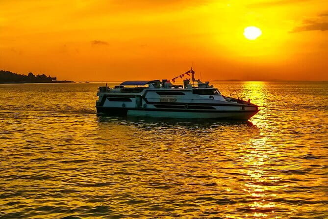 One-way Ticket Fast Boat from Sanur Bali or Nusa Lembongan - The Sum Up