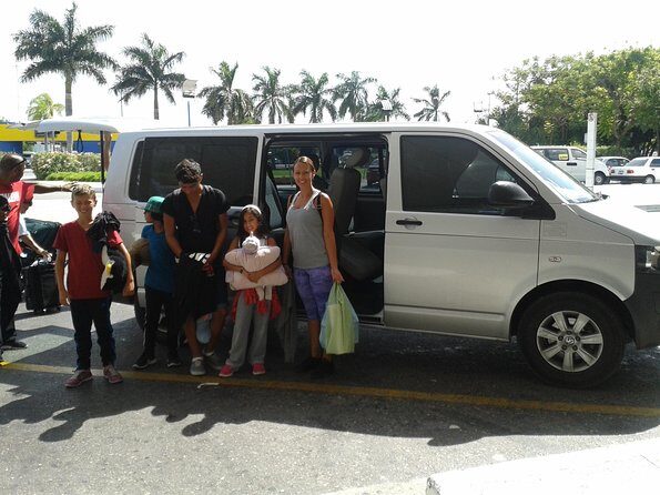One Way Transfer to/from Cancun Airport to Akumal Zone up to 7 passengers - Why This Transfer Stands Out