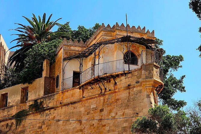 Oran: Walking tour through El Bahia with a local - A Practical Overview of the Experience