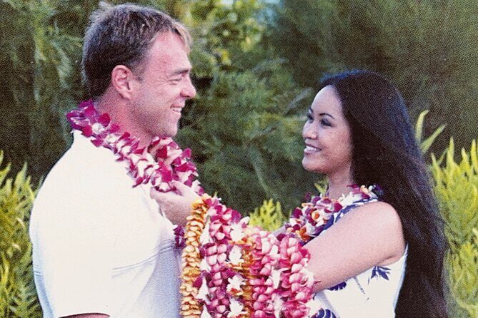 Orchid Airport Lei Greeting (Maui, Kahului Airport, OGG) - The Lei: More Than Just a Gift