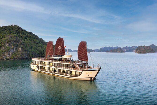 Orchid Trendy Cruises 2Days/1 Night 5 Star Cruises - What Travelers Can Expect