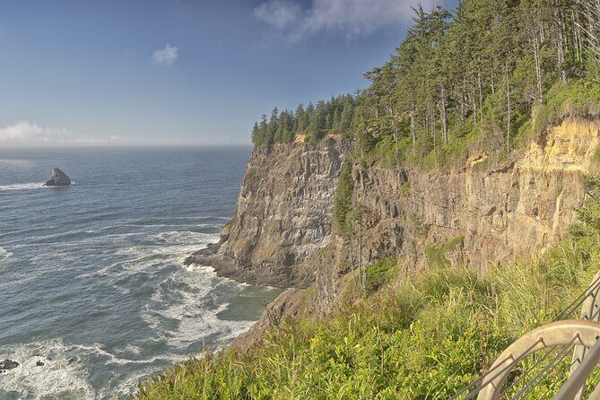 Oregon Coast Self Guided Audio Driving Tour - A Practical Guide to the Oregon Coast Self-Guided Audio Tour