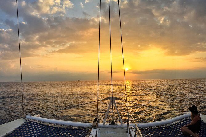 Original Sunset Cruise with Open Bar from Kaanapali Beach - The Sum Up