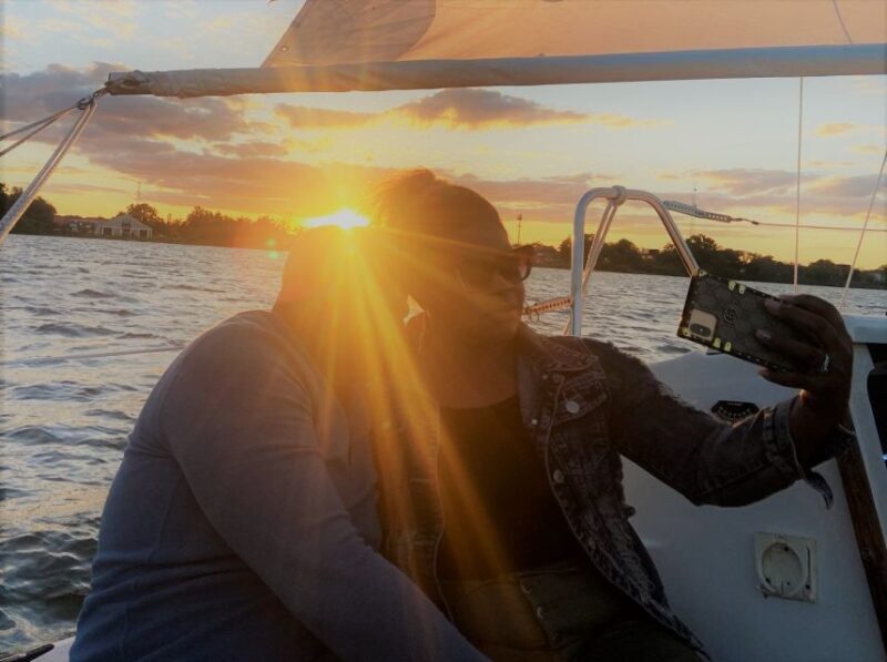 Orlando: Private Sunset Sailing Trip on Lake Fairview - Key Points