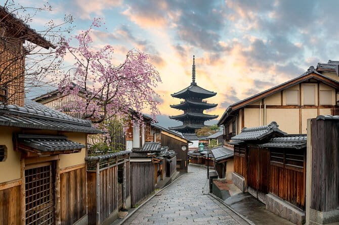 Osaka 6hr Instagram Highlights Private Tour with Licensed Guide - Additional Details and Practical Tips