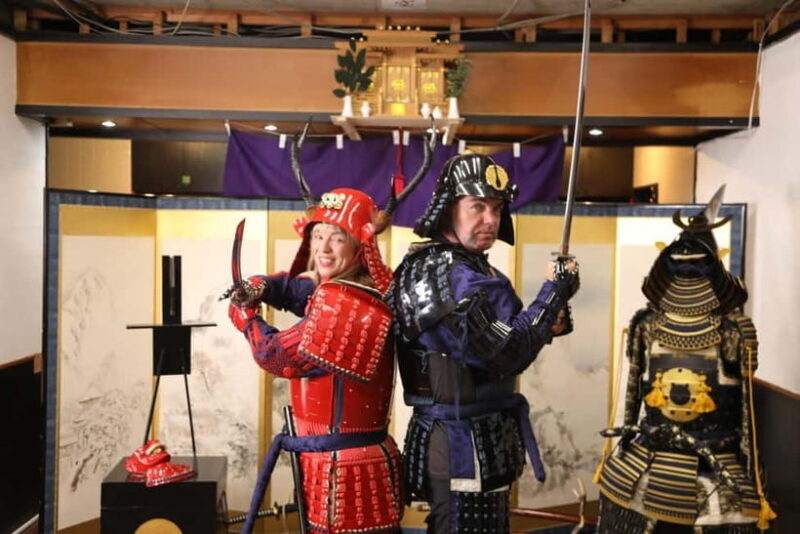 Osaka: 90-Minute Samurai Armor & Sword Lesson near Castle - Key Points