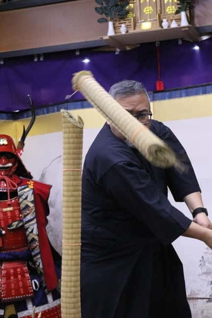 Osaka: 90-Minute Samurai Armor & Sword Lesson near Castle - The Value of the Samurai Experience