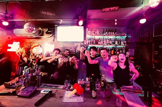 Osaka American village Bar hopping tour - An In-Depth Look at the Osaka American Village Bar Hopping Tour