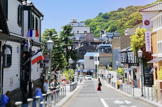 Osaka and Kobe Private Car City Tour - Kobe: Elegant Relaxation and World-Renowned Cuisine