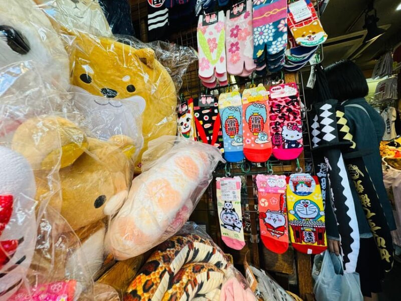 Osaka: Enjoy Street Food & Shopping in Dotonbori - Detailed Breakdown of the Experience