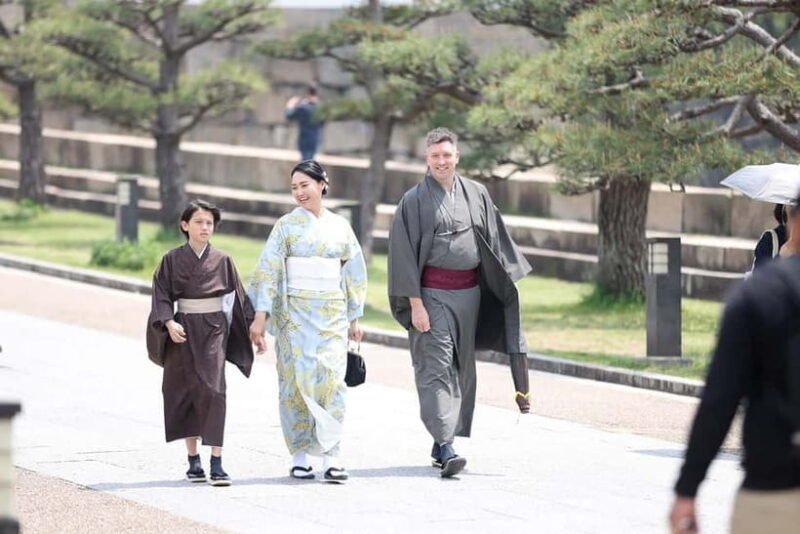 Osaka: Kimono Rental, Photoshoot, and Castle Visit - A Closer Look at Authenticity and Practicality