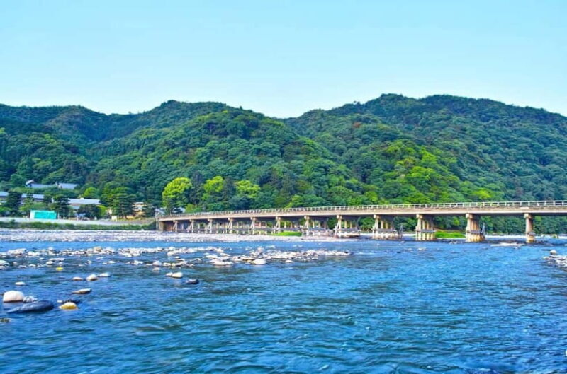 Osaka/Kyoto: Katsuoji, Kinkakuji, Arashiyama 1-Day Bus Tour - Visiting Katsuoji Temple: A Holy Place for Luck and Hope