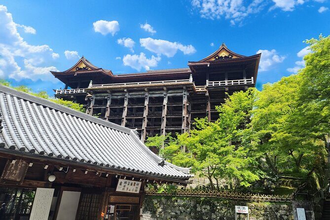 Osaka / Kyoto: Kinkaku-ji, Kiyomizu-dera Temple, Sannenzaka & Uji - FAQs