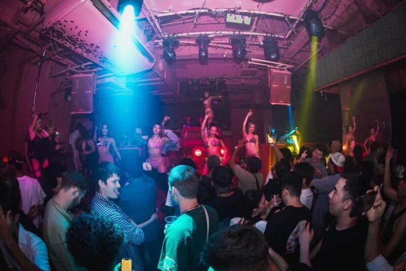 Osaka: Pink Paradise Club with Dance Show and Champagne - Who Should Consider Going?
