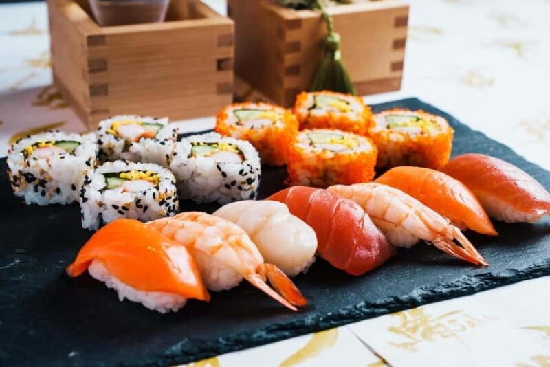 Osaka: Roll and Authentic Sushi Making Class in Dotonbori - The Location and Logistics
