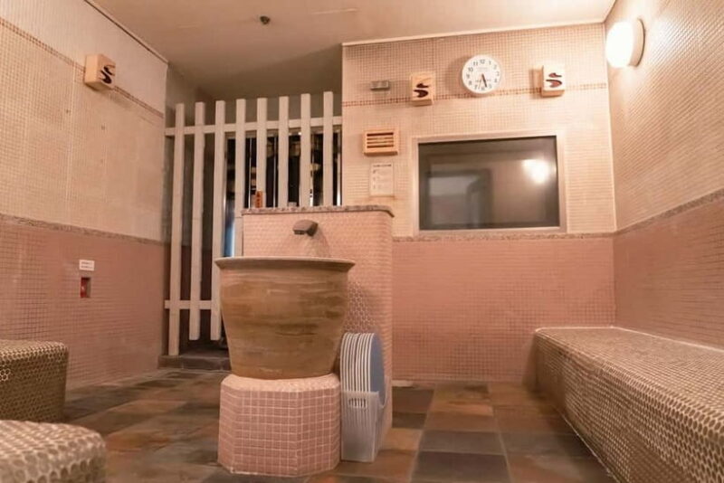 Osaka: Tennen Onsen Naniwa-no-Yu, the famous hot spring spa - An In-Depth Look at Tennen Onsen Naniwa-no-Yu