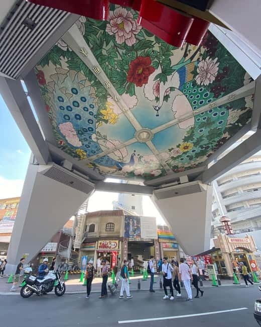 Osaka: Tsutenkaku Tower Entry Ticket - Design and Nighttime Illumination