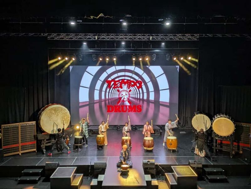 OSAKA:Feel the Power! Learn Taiko Drum from Professionals - Who Would Love This?