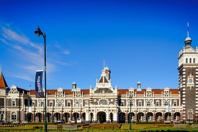 Otago Peninsula & Larnach Castle Shore Excursion - Key Points