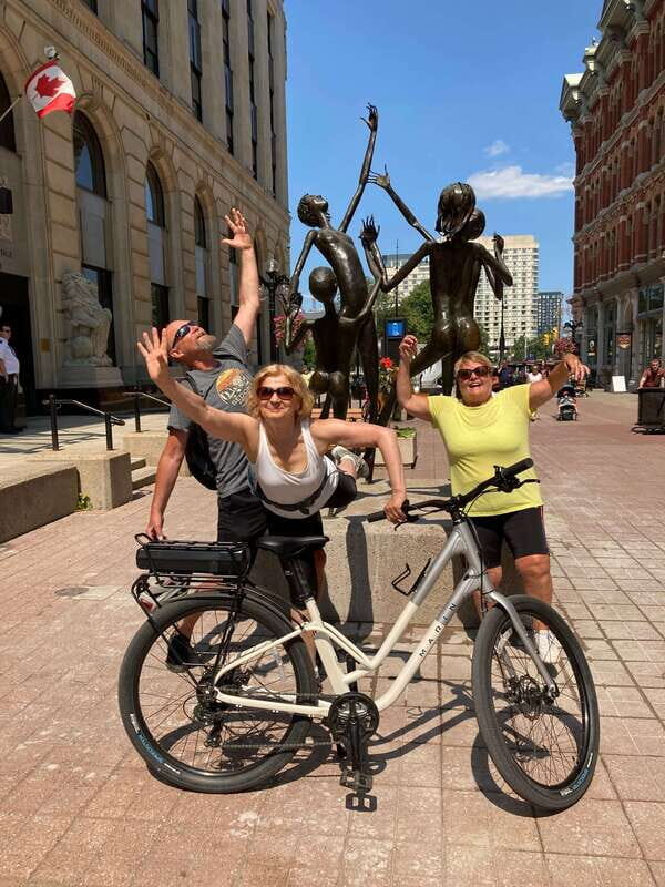 Ottawa: 2 or 3.5-Hour Guided Bike Tour with a Local Guide - Key Points