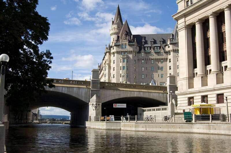 Ottawa: 4-Hour Bike Rental - Key Points