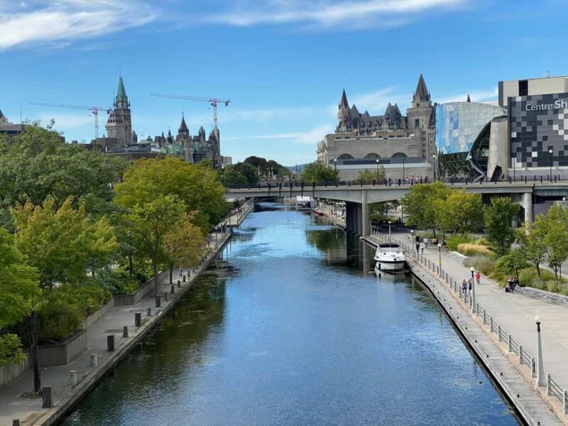 Ottawa: Guided Walking Tour in Japanese - Exploring Ottawa: A Guided Walking Tour in Japanese