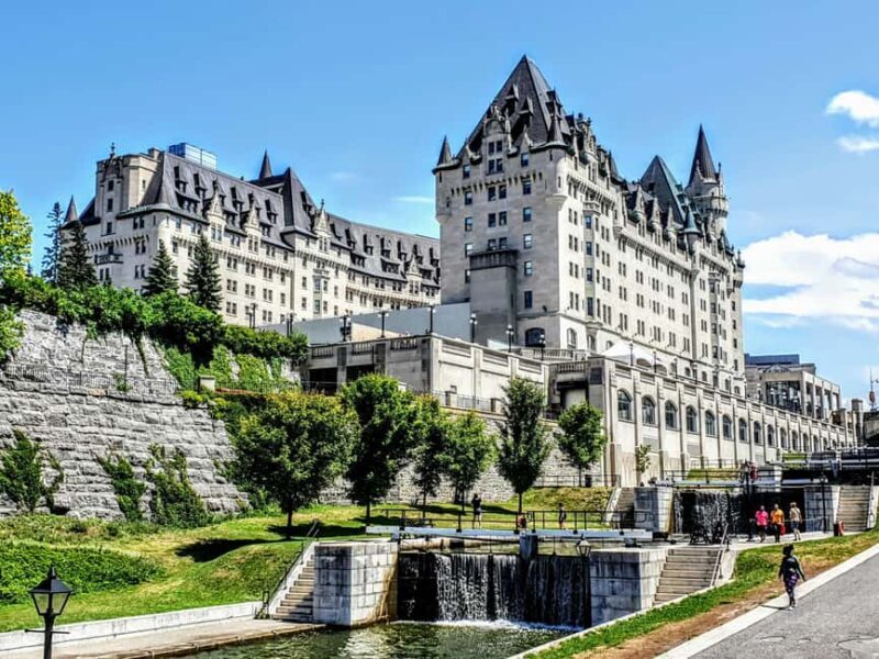 Ottawa: Guided Walking Tour in Japanese - The Practicalities and Value