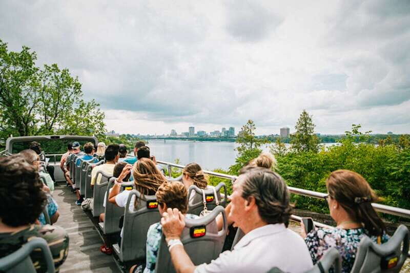 Ottawa: Hop-On Hop-Off Guided City Tour Pass - Key Points