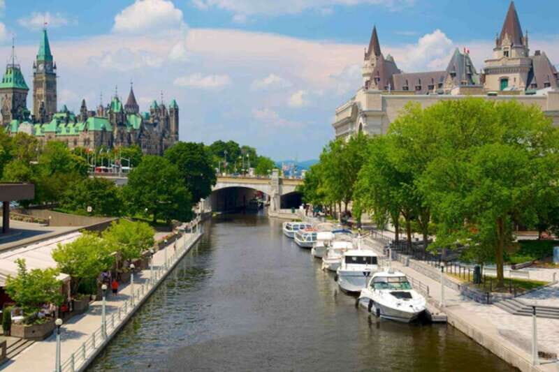 Ottawa: Rideau Canal Cruise - The Experience Onboard