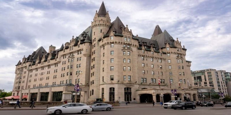 Ottawa: Small-Group Walking Tour with Boat Cruise - Who Would Enjoy This Tour?