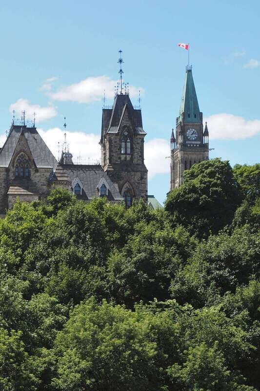 Ottawa: Walking Tour in the Heart of the Capital - Practical Tips for Travelers