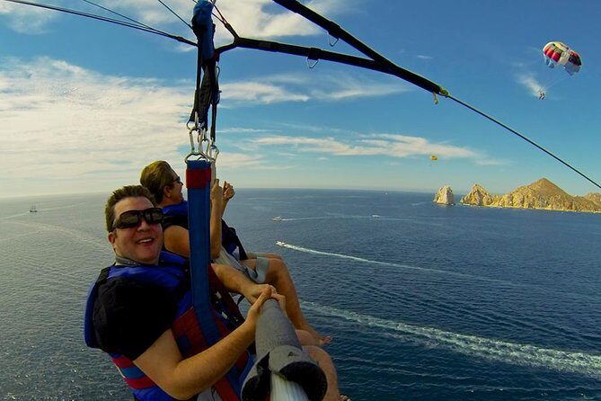 Outdoor Adventure: Parasailing in Los Cabos - Authentic Experiences and Reviewer Insights