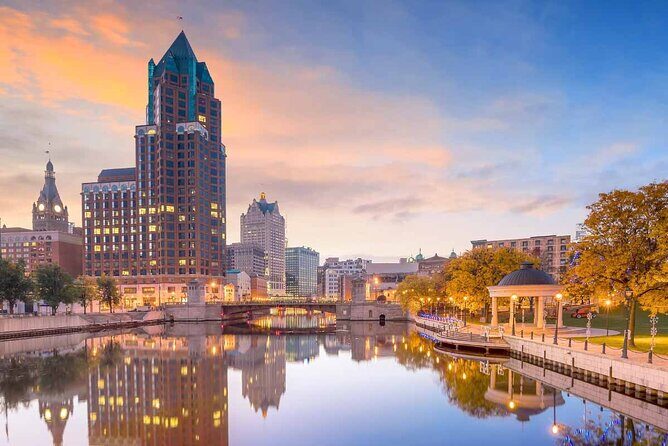 Outdoor Escape Room in Milwaukee - RiverWalk - FAQ: Outdoor Escape Room in Milwaukee – RiverWalk