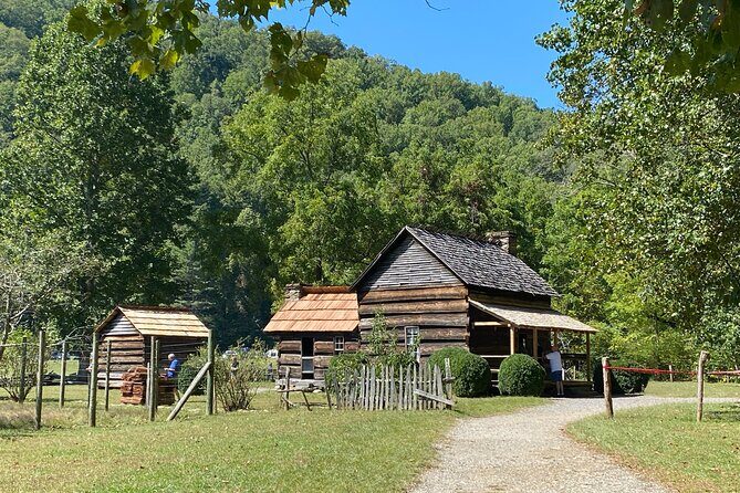 Over the Top Tour in Oconaluftee - Scenic Drive & Panoramic Vistas