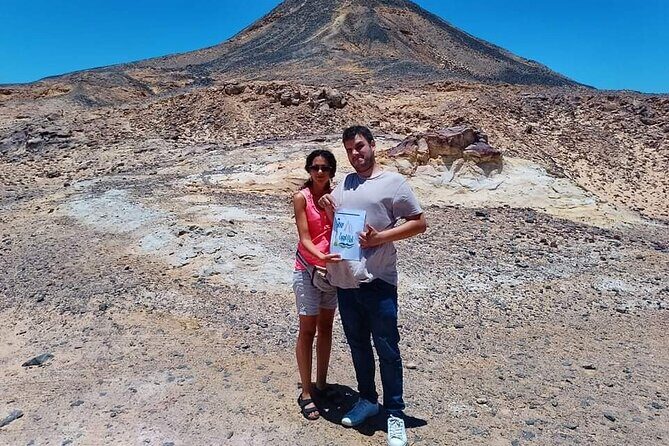 Overday Safari at White Desert and Black Desert - Authenticity and Comfort
