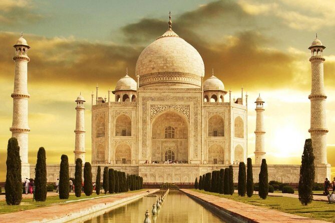 Overnight Agra Tour 2 days - Day 2: The Crown Jewel, the Taj Mahal