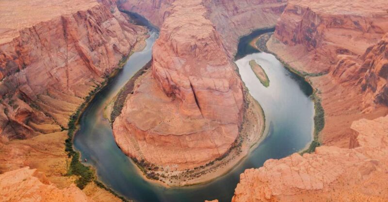 Page: Horseshoe Bend Helicopter Flight - An Introduction to the Experience