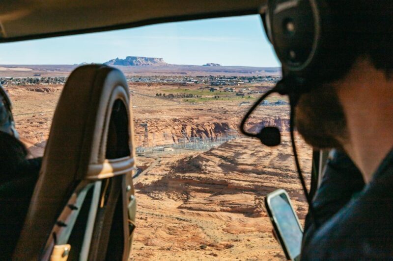 Page: Horseshoe Bend Helicopter Flight & Tower Butte Landing - An In-Depth Look at the Experience
