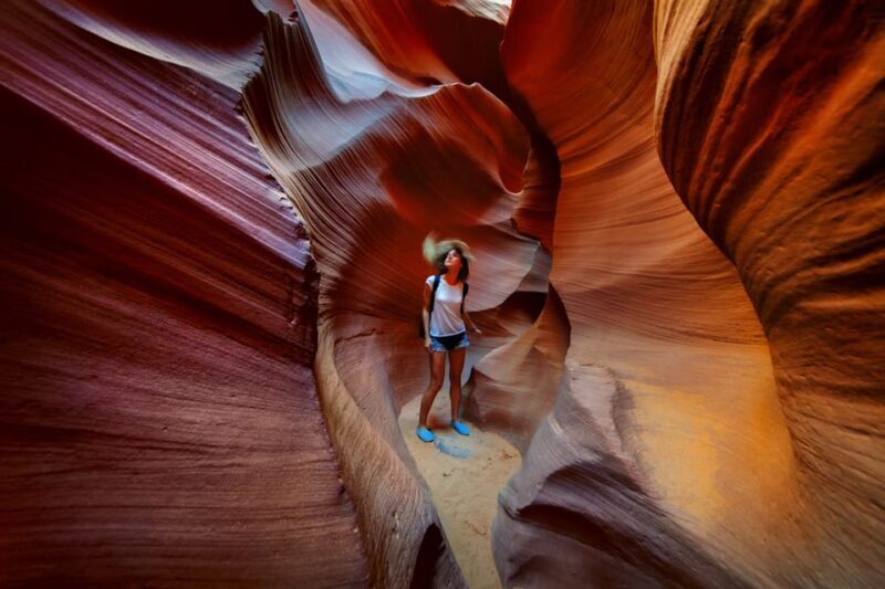 Page: Lower Antelope Canyon Prime-Time Guided Tour - An Authentic Journey into the Heart of Navajo Country
