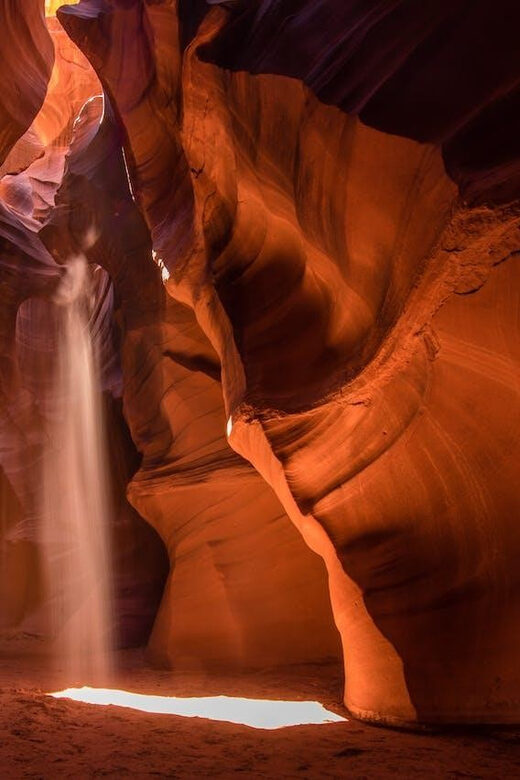 Page: Lower Antelope Canyon Walking Tour with Navajo Guide - Key Points