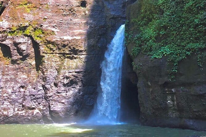 Pagsanjan Falls Tour with Lunch Included - Exploring the Pagsanjan Falls Tour with Lunch Included: A Comprehensive Review