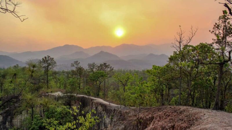 Pai: Sunset Tour with Yun Lai, Pai Canyon, Two Huts - The Experience: What You Should Know
